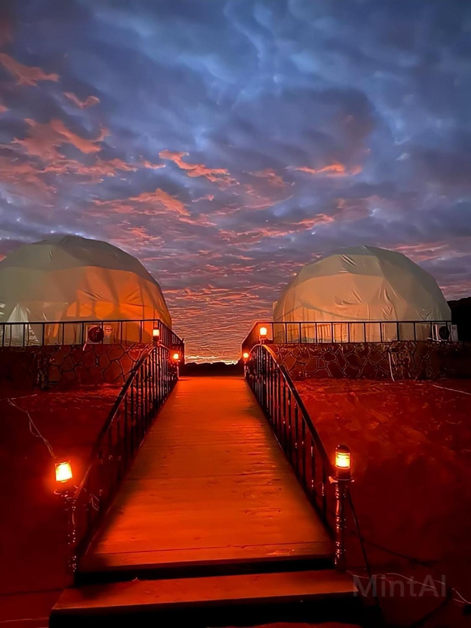 Wadi Rum Starlight Camp Otel Dış mekan fotoğraf